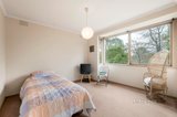 https://images.listonce.com.au/custom/160x/listings/9-french-street-croydon-vic-3136/585/01735585_img_08.jpg?p0zzmo7AVnA