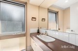 https://images.listonce.com.au/custom/160x/listings/9-french-street-croydon-vic-3136/591/01894591_img_08.jpg?NBmP0d0ZxcY