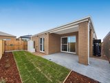 https://images.listonce.com.au/custom/160x/listings/9-geometry-drive-charlemont-vic-3217/514/01948514_img_04.jpg?HoYGFzBxtIc