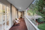 https://images.listonce.com.au/custom/160x/listings/9-glen-gully-road-eltham-north-vic-3095/114/01622114_img_03.jpg?C7AS77MqiuI