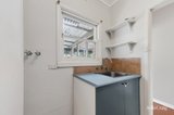 https://images.listonce.com.au/custom/160x/listings/9-glencara-street-avondale-heights-vic-3034/802/01982802_img_04.jpg?yEx7oB0nCNE