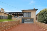 https://images.listonce.com.au/custom/160x/listings/9-glencara-street-avondale-heights-vic-3034/802/01982802_img_09.jpg?i9TsrAM9X4k