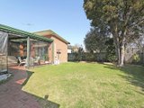 https://images.listonce.com.au/custom/160x/listings/9-glenmer-street-bentleigh-vic-3204/421/01576421_img_01.jpg?15DYtqnGhcA