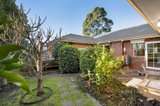 https://images.listonce.com.au/custom/160x/listings/9-golden-ridge-drive-croydon-hills-vic-3136/830/01544830_img_12.jpg?Q9hom0RGlEc