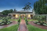 https://images.listonce.com.au/custom/160x/listings/9-gordon-crescent-blackburn-vic-3130/022/01477022_img_01.jpg?3dek_zJhKVU