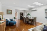 https://images.listonce.com.au/custom/160x/listings/9-grace-court-mitcham-vic-3132/699/01429699_img_04.jpg?cHDaL5SS6Ac