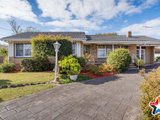 https://images.listonce.com.au/custom/160x/listings/9-greenville-street-mooroolbark-vic-3138/535/01529535_img_01.jpg?OG-7AC44uEg