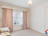 https://images.listonce.com.au/custom/160x/listings/9-greenville-street-mooroolbark-vic-3138/535/01529535_img_10.jpg?Umj3W5ougEo