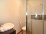 https://images.listonce.com.au/custom/160x/listings/9-grey-street-east-geelong-vic-3219/392/01699392_img_06.jpg?NaskKAbLOPQ