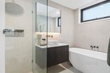 https://images.listonce.com.au/custom/160x/listings/9-hamilton-road-north-warrandyte-vic-3113/560/01564560_img_18.jpg?6vna5Lvyzx0