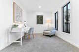 https://images.listonce.com.au/custom/160x/listings/9-hampshire-road-forest-hill-vic-3131/772/01659772_img_02.jpg?rwVbDgNdjgA