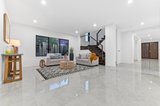 https://images.listonce.com.au/custom/160x/listings/9-hampshire-road-forest-hill-vic-3131/772/01659772_img_04.jpg?xGaFvH_gtLM