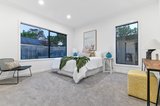 https://images.listonce.com.au/custom/160x/listings/9-hampshire-road-forest-hill-vic-3131/772/01659772_img_12.jpg?YixkDIXuG3I