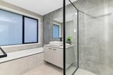 https://images.listonce.com.au/custom/160x/listings/9-hampshire-road-forest-hill-vic-3131/772/01659772_img_15.jpg?T1UdTX-eCZE