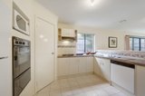 https://images.listonce.com.au/custom/160x/listings/9-hansen-close-burwood-vic-3125/572/00169572_img_03.jpg?S9EnwbWXMJg