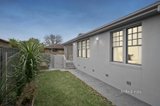 https://images.listonce.com.au/custom/160x/listings/9-hawson-avenue-glen-huntly-vic-3163/488/01734488_img_15.jpg?yocVn4U5iu4