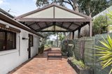 https://images.listonce.com.au/custom/160x/listings/9-helen-court-diamond-creek-vic-3089/703/01572703_img_15.jpg?GevX_NQBiLk