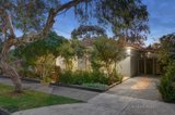 https://images.listonce.com.au/custom/160x/listings/9-henderson-street-northcote-vic-3070/403/00904403_img_20.jpg?E1gkTfmpIE0