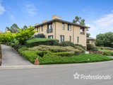 https://images.listonce.com.au/custom/160x/listings/9-henley-bridge-road-chirnside-park-vic-3116/674/01525674_img_01.jpg?16h9Kb8U9TQ