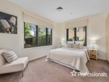 https://images.listonce.com.au/custom/160x/listings/9-henley-bridge-road-chirnside-park-vic-3116/674/01525674_img_06.jpg?hhg4rNTXAEI