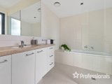 https://images.listonce.com.au/custom/160x/listings/9-henley-bridge-road-chirnside-park-vic-3116/674/01525674_img_09.jpg?CoQ94oC4uLI