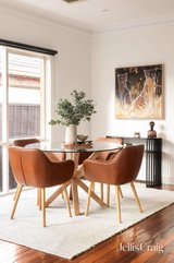 https://images.listonce.com.au/custom/160x/listings/9-hennessy-street-brunswick-vic-3056/856/01959856_img_05.jpg?66DpF3EWZV4