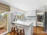 https://images.listonce.com.au/custom/160x/listings/9-heritage-court-altona-vic-3018/427/01203427_img_05.jpg?-2Px4MYY_U0