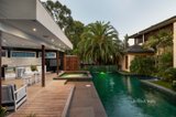 https://images.listonce.com.au/custom/160x/listings/9-hideaway-turn-macleod-vic-3085/459/01196459_img_03.jpg?_rzbVpeNNRk