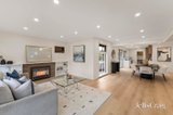 https://images.listonce.com.au/custom/160x/listings/9-highland-boulevard-ringwood-vic-3134/530/01942530_img_03.jpg?KNrelBNBJDU