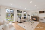 https://images.listonce.com.au/custom/160x/listings/9-highland-boulevard-ringwood-vic-3134/530/01942530_img_04.jpg?nQ-2urfSDPE