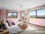 https://images.listonce.com.au/custom/160x/listings/9-highleigh-court-mooroolbark-vic-3138/000/01525000_img_13.jpg?To-1XcrWe0g