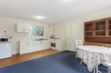 https://images.listonce.com.au/custom/160x/listings/9-hilton-street-mount-waverley-vic-3149/040/00889040_img_09.jpg?QS6v2AdZUlk