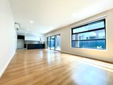 https://images.listonce.com.au/custom/160x/listings/9-hobart-street-ringwood-vic-3134/031/01627031_img_09.jpg?yToHDSc2Faw