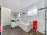 https://images.listonce.com.au/custom/160x/listings/9-holmes-road-mooroolbark-vic-3138/029/00621029_img_07.jpg?vEqSQjekbgg