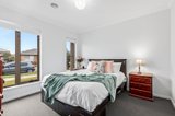 https://images.listonce.com.au/custom/160x/listings/9-honeyeater-way-mount-duneed-vic-3217/805/01698805_img_08.jpg?2TQQ96vJi7Q