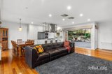 https://images.listonce.com.au/custom/160x/listings/9-hotham-court-diamond-creek-vic-3089/027/01899027_img_05.jpg?y41JIf0HbJ4