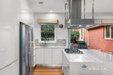 https://images.listonce.com.au/custom/160x/listings/9-hotham-court-diamond-creek-vic-3089/027/01899027_img_07.jpg?a0X3hc8iTww
