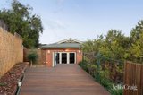 https://images.listonce.com.au/custom/160x/listings/9-hotham-court-diamond-creek-vic-3089/027/01899027_img_17.jpg?r5jIH6lVbyg