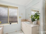 https://images.listonce.com.au/custom/160x/listings/9-hyde-court-altona-meadows-vic-3028/404/01203404_img_11.jpg?cNmBGtb9uEc