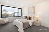 https://images.listonce.com.au/custom/160x/listings/9-ireland-avenue-doncaster-east-vic-3109/683/01746683_img_09.jpg?rDHEIpBZ5cc
