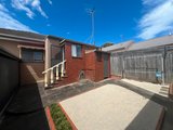 https://images.listonce.com.au/custom/160x/listings/9-jacobs-street-belmont-vic-3216/372/01603372_img_20.jpg?T-63g_dTHJA