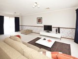 https://images.listonce.com.au/custom/160x/listings/9-jenolan-avenue-grovedale-vic-3216/270/01699270_img_03.jpg?VKVJ9Zw2j_g