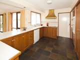 https://images.listonce.com.au/custom/160x/listings/9-jenolan-avenue-grovedale-vic-3216/270/01699270_img_06.jpg?dq51vwYmWPM