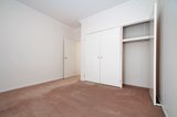 https://images.listonce.com.au/custom/160x/listings/9-jessica-park-drive-lilydale-vic-3140/052/01977052_img_09.jpg?9H_kYkel8J0