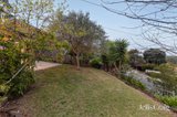 https://images.listonce.com.au/custom/160x/listings/9-kardinia-drive-yallambie-vic-3085/717/01811717_img_18.jpg?2WI-PnK6nuk