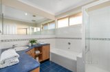 https://images.listonce.com.au/custom/160x/listings/9-karens-close-mitcham-vic-3132/721/01453721_img_10.jpg?5qUnw9BkkQc