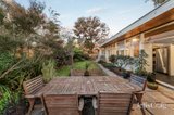 https://images.listonce.com.au/custom/160x/listings/9-kingfield-court-camberwell-vic-3124/776/01820776_img_10.jpg?e8UAhIH6fBY