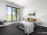 https://images.listonce.com.au/custom/160x/listings/9-lakeside-place-williamstown-vic-3016/769/01203769_img_10.jpg?sUGl4lv42D4