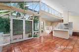 https://images.listonce.com.au/custom/160x/listings/9-lambeth-avenue-armadale-vic-3143/763/01972763_img_03.jpg?-Mq3fGxd4e0