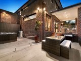 https://images.listonce.com.au/custom/160x/listings/9-landen-avenue-balwyn-north-vic-3104/244/01685244_img_11.jpg?rlOkyJI4Ue4